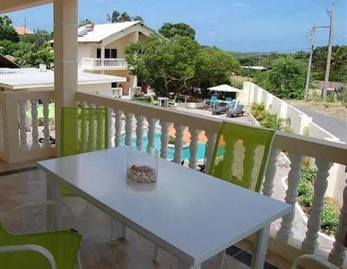 Wayaca Mini Resort Виллемстад Экстерьер фото